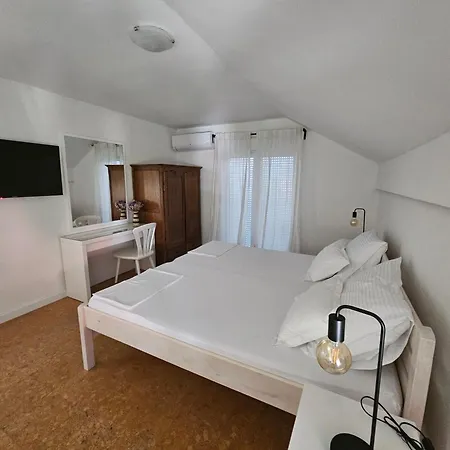 شقة Sea Land 2 تروغير