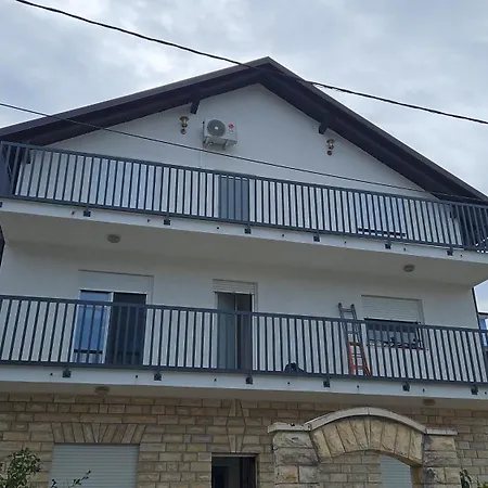 Appartamento Sea Land 2 *