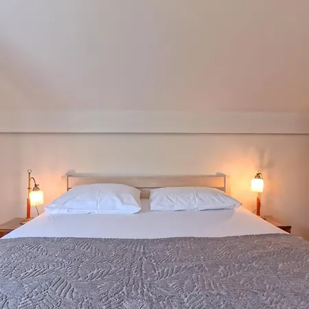 Apartament Sea Land 2 *