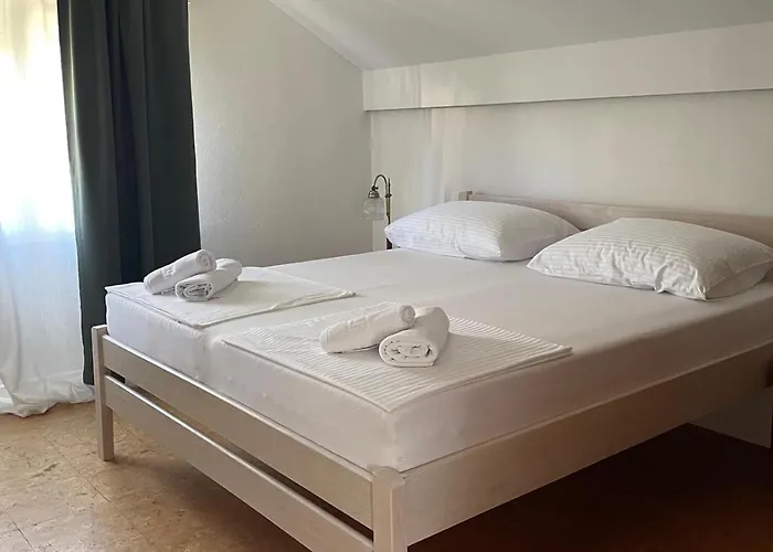 Sea Land 2 Apartman Trogir