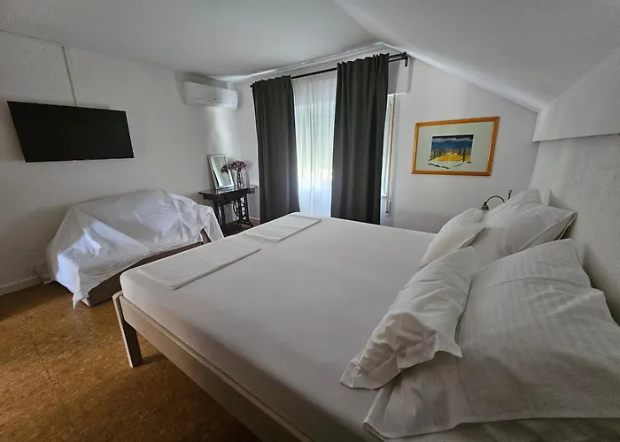 Apartman Sea Land 2 *