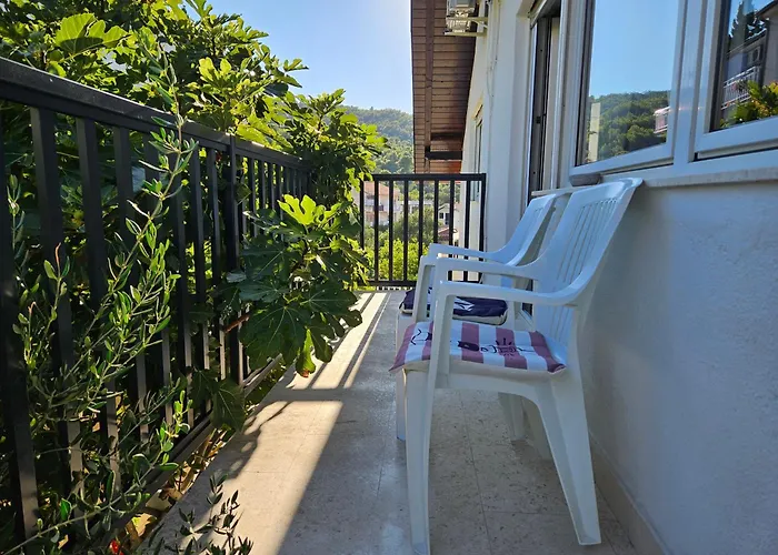 Sea Land 2 Apartman *